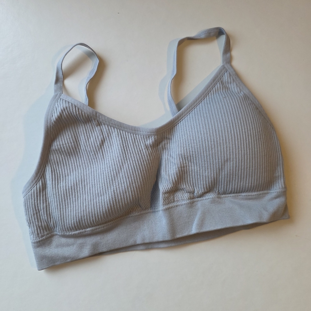 Gray Ribbed Women's Sports Bra
